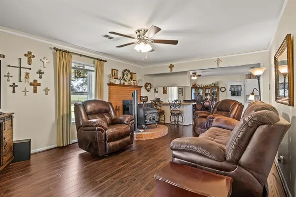 468 CR 4211, Pittsburg, TX 75686