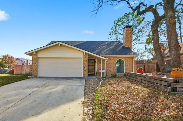 3036 Old Orchard Lane,  Bedford,  TX 76021