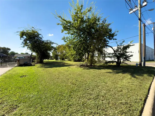 400 E Sycamore Street, Sherman, TX 75090