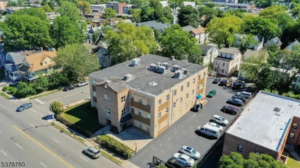 110 S Grove St, East Orange City, NJ 07018