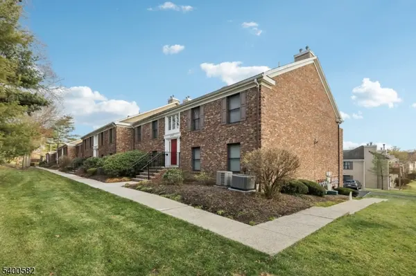 26 Sunrise Dr, Long Hill Twp., NJ 07933