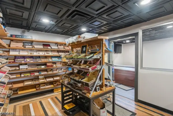 50 Dawson St, Newark City, NJ 07114