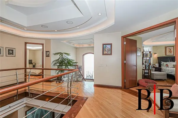 73 Barlow DR, Brooklyn, NY 11234