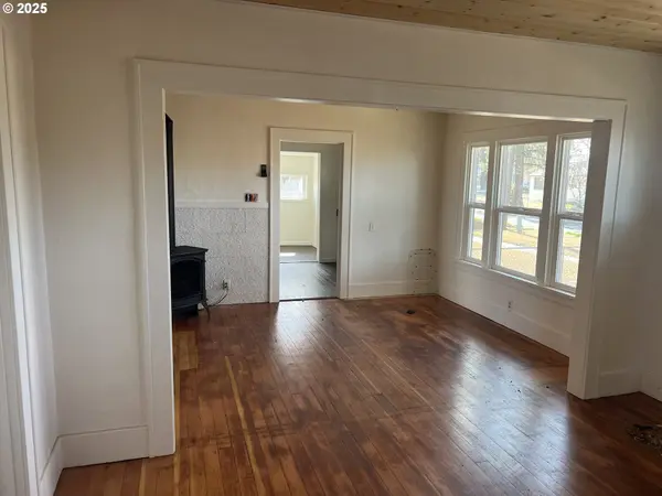 165 E FURNISH AVE, Stanfield, OR 97875