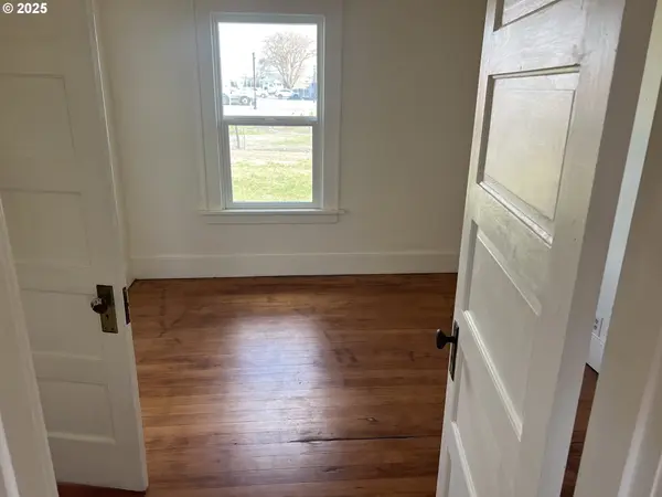 165 E FURNISH AVE, Stanfield, OR 97875