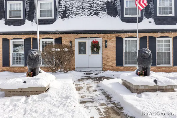 907 N Glenwood DR, City Of Hastings, MI 49058