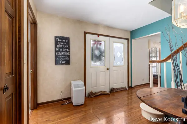 907 N Glenwood DR, City Of Hastings, MI 49058