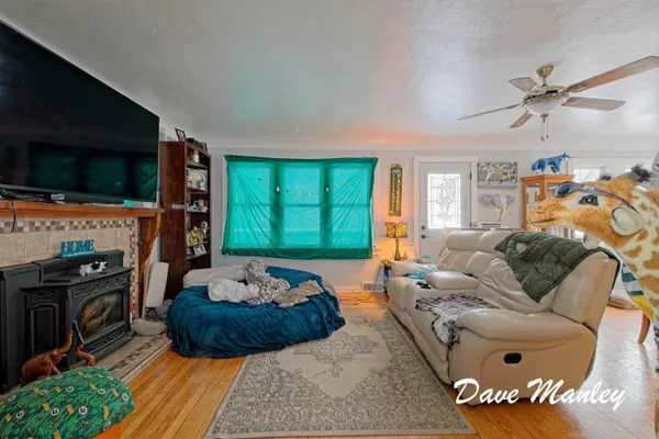 1335 Crestbrook AVE, Norton Shores City, MI 49444