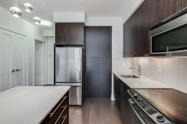 25 Broadway AVE #1408, Toronto C10, ON M4P 1T7
