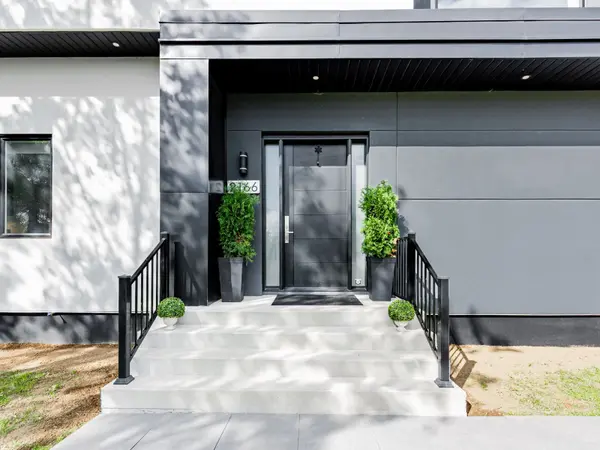 2166 10th Side Road, Bradford West Gwillimbury, ON L3Z 2K9