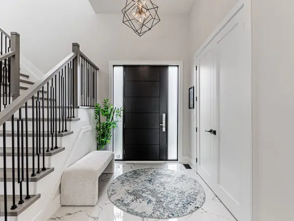 2166 10th Side Road, Bradford West Gwillimbury, ON L3Z 2K9