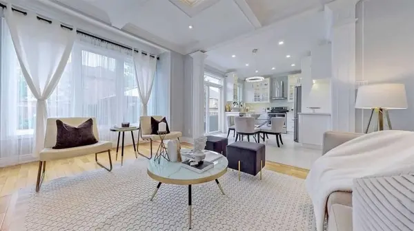 142 Alfred Smith WAY, Newmarket, ON L3X 3B9