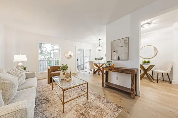 660 Oxford RD #15, Burlington, ON L7N 3M1