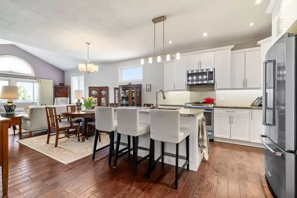 Prince Edward County, ON K0K 2T0,39 Owen ST