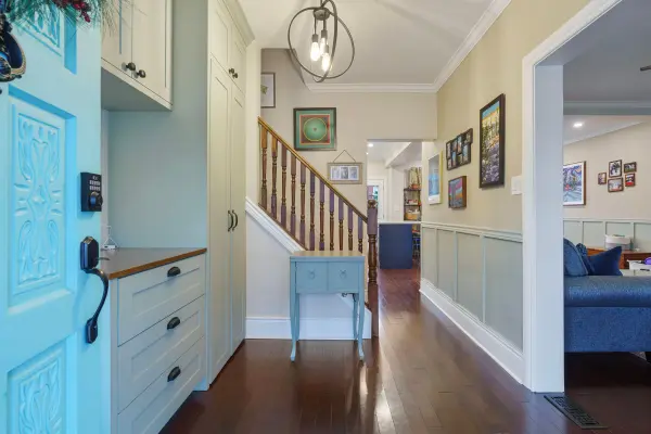 Hamilton, ON L8M 3B8,186 Balsam AVE S #MAIN