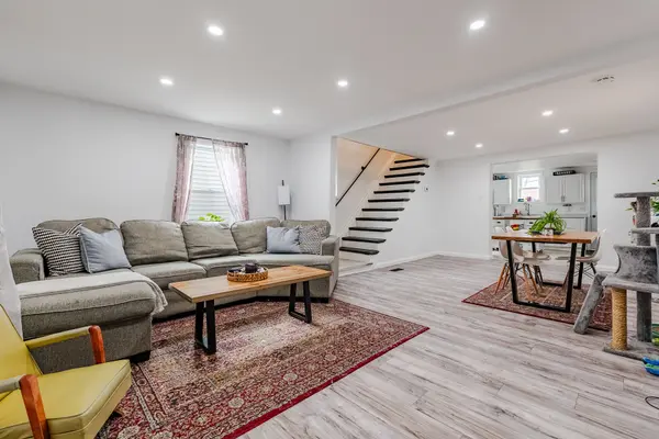 Cornwall, ON K6H 3S3,140 Adolphus ST