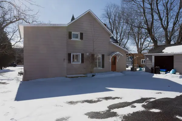 16 Lakeshore DR, South Dundas, ON K0C 1X0