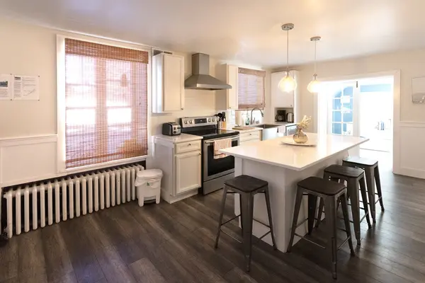 16 Lakeshore DR, South Dundas, ON K0C 1X0