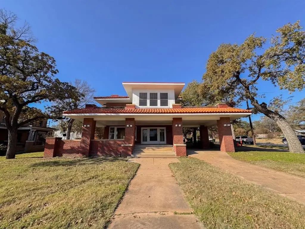 211 NW 4th Avenue, Mineral Wells, TX 76067