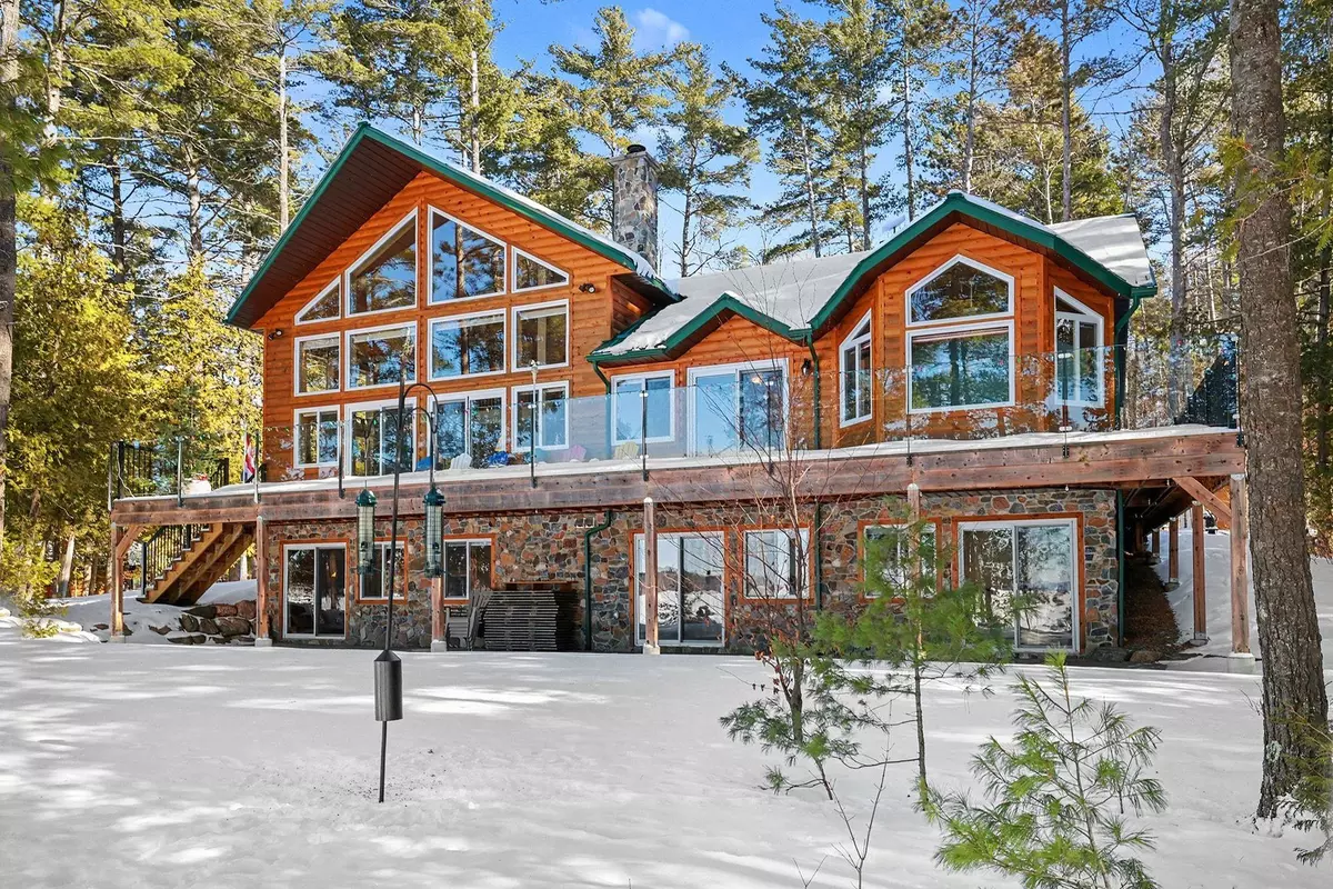 Bonnechere Valley, ON K0J 1X0,631 Golden Lyn WAY