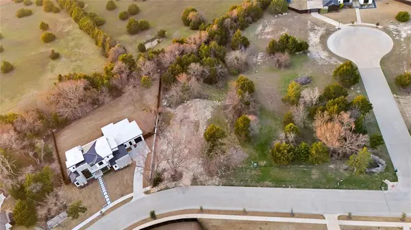 4761 Golden Bell Lane, Midlothian, TX 76065