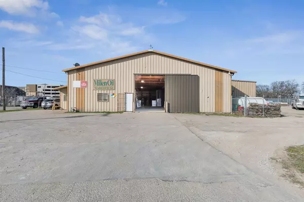 Mckinney, TX 75069,313 Main Street