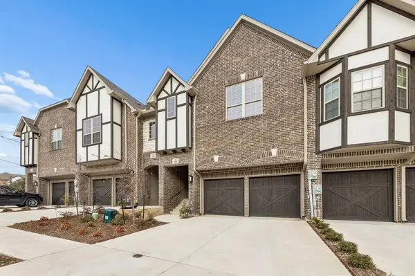 104 Kensington Drive, Lewisville, TX 75067