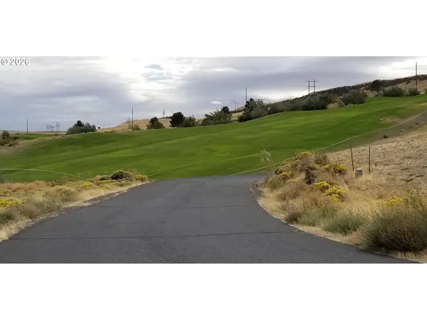 1225 Fairway LOOP, Arlington, OR 97812