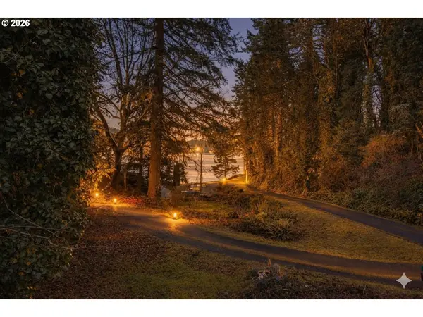 Rainier, OR 97048,33015 School ST