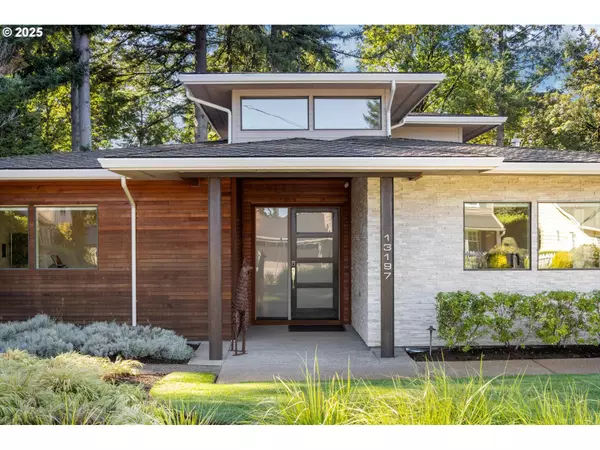 Lake Oswego, OR 97034,13197 THOMA RD