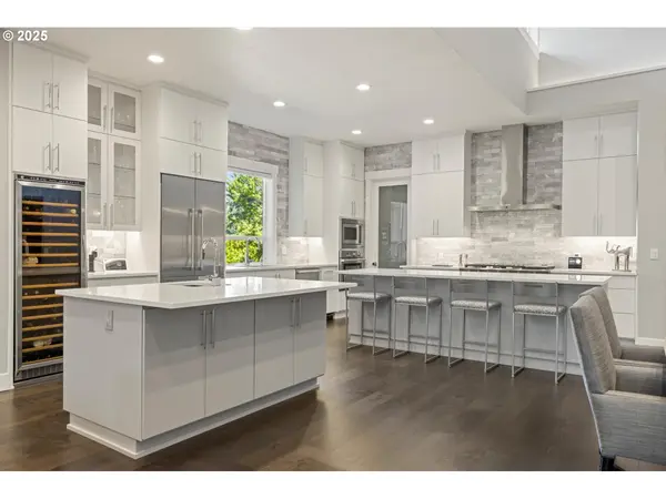 13197 THOMA RD, Lake Oswego, OR 97034