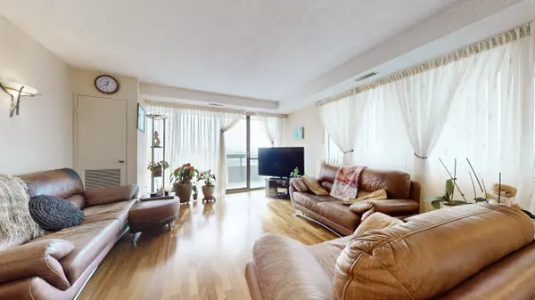 8111 Yonge ST #1403, Markham, ON L3T 4V9