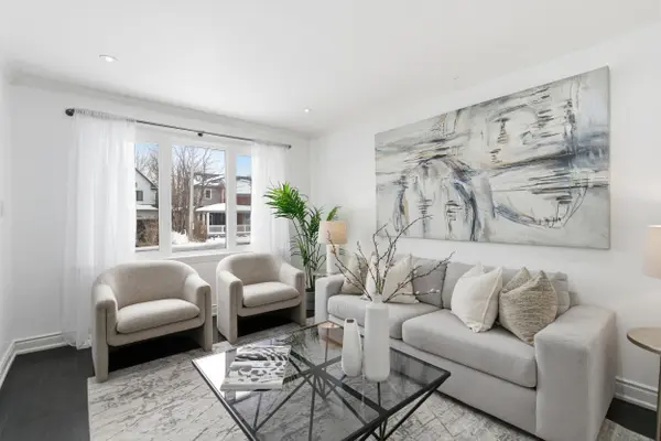 Brampton, ON L6W 1T8,26 Guest ST