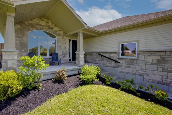 Minto, ON N0G 1Z0,37 Lorne ST