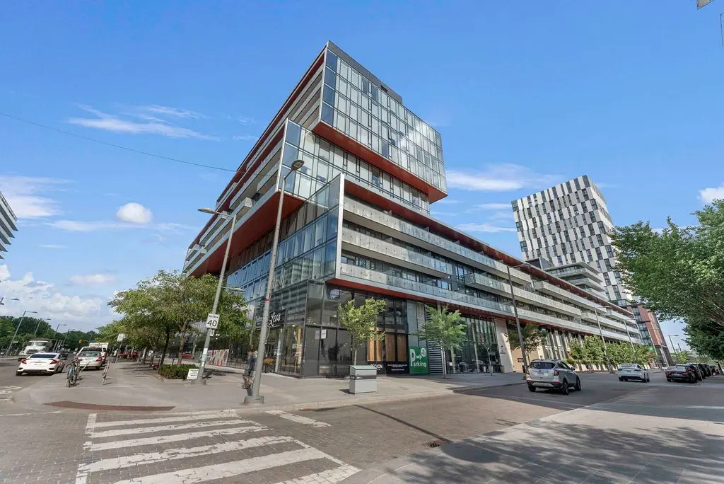 35 Rolling Mills RD #N609, Toronto C08, ON M5V 0V6