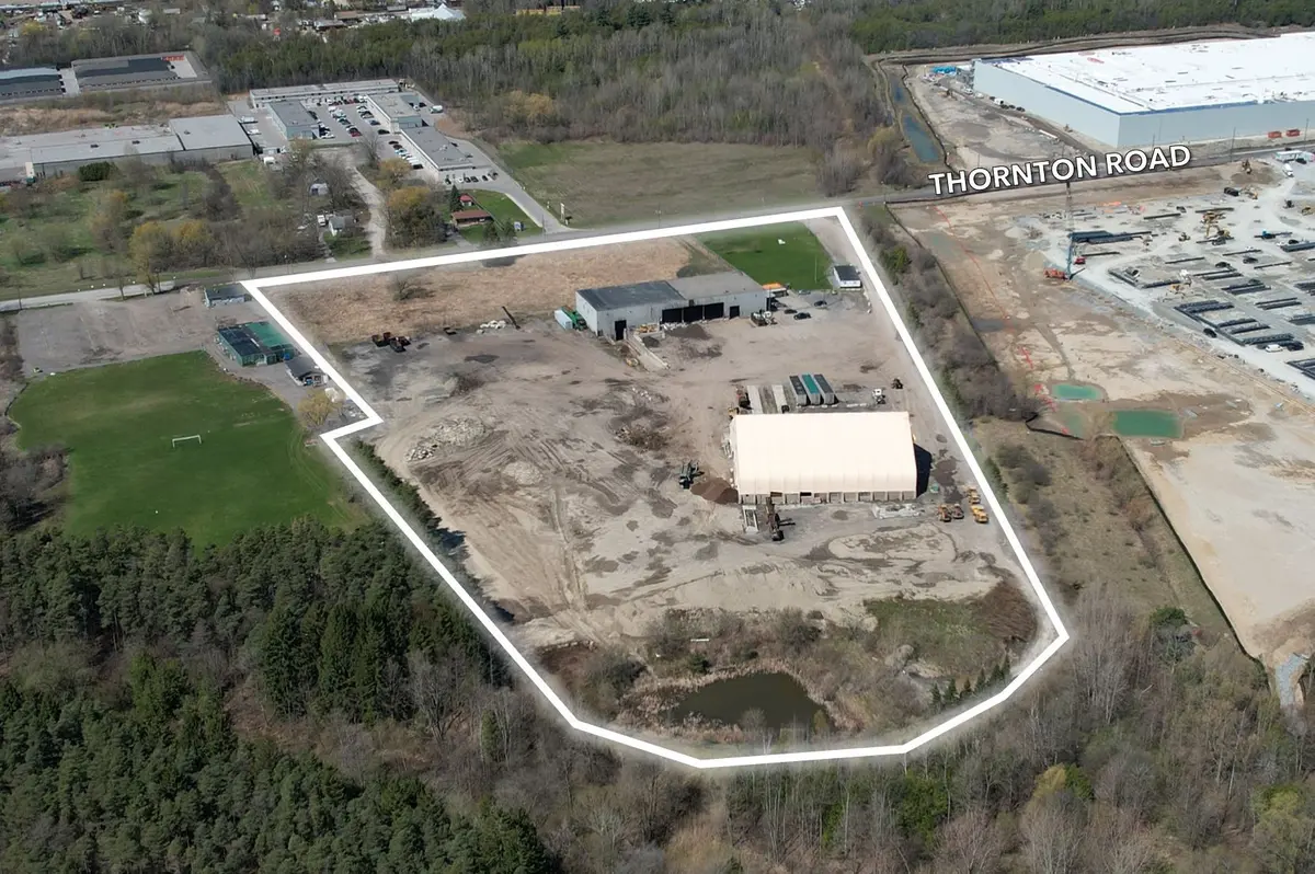 Oshawa, ON L1H 7K4,1515 Thornton RD N