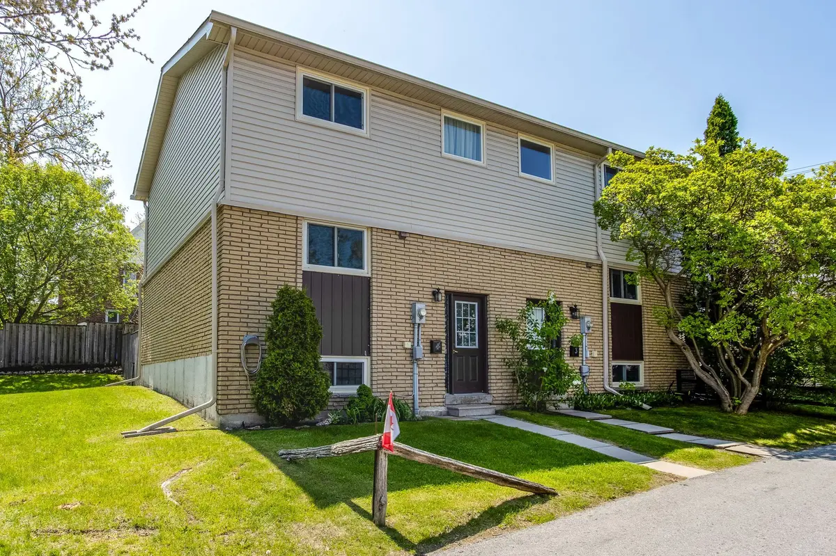 233 Innisfil ST #4, Barrie, ON L4N 3E9