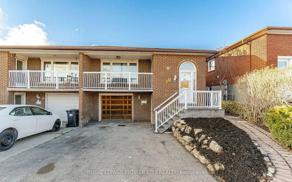 Brampton, ON L6V 3A8,18 Prouse DR