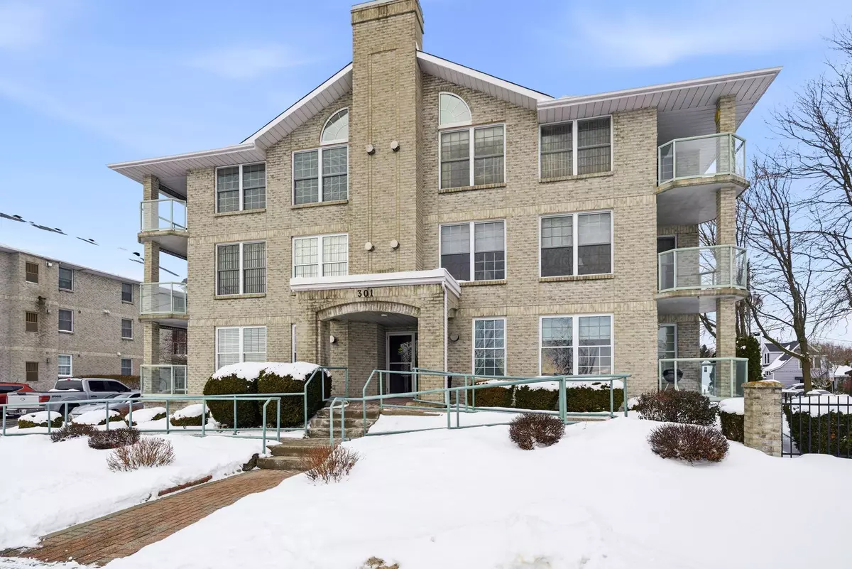 Cornwall, ON K6J 1A5,301 Water ST W #304