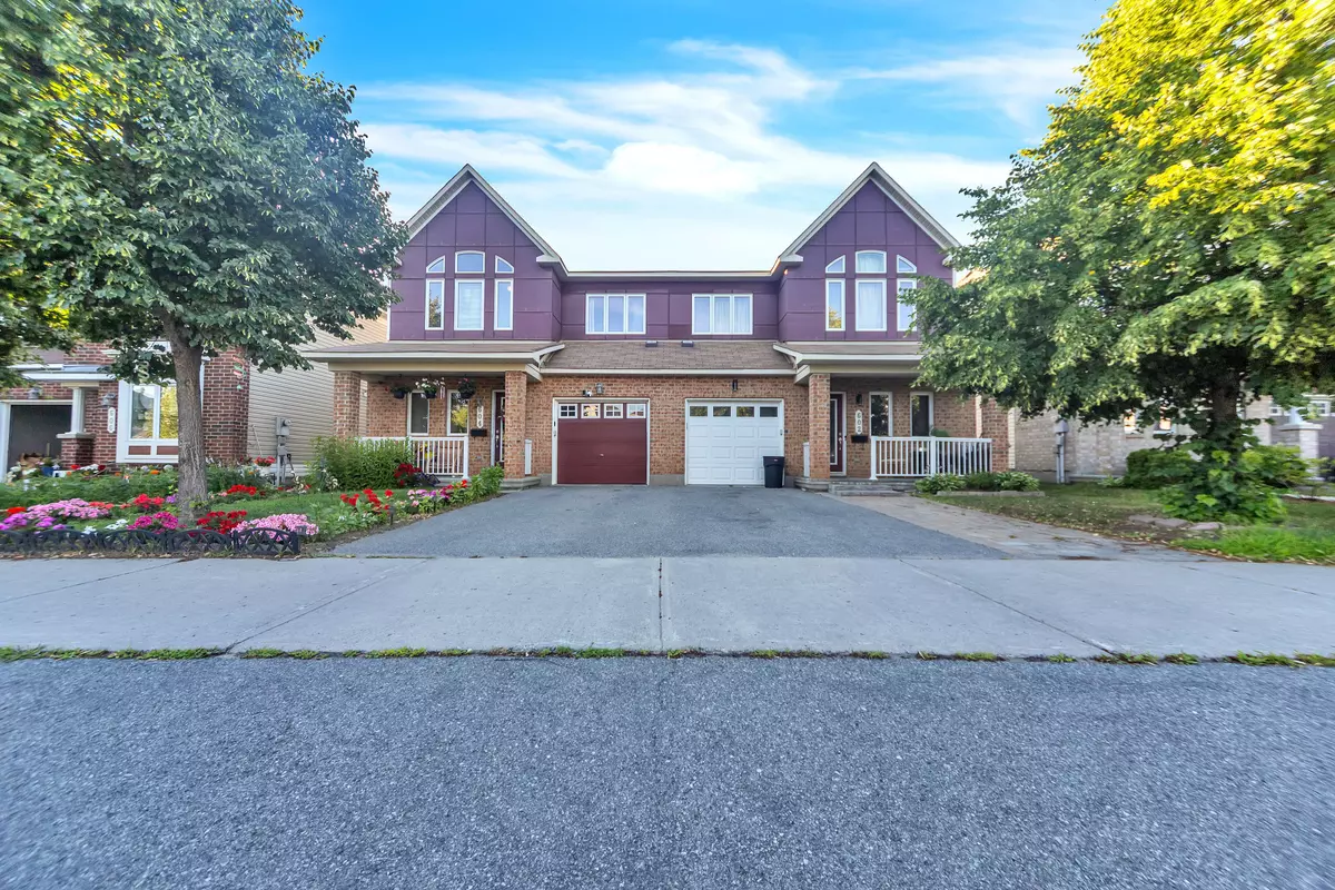 Barrhaven, ON K2J 0X9,604 Paul Metivier DR