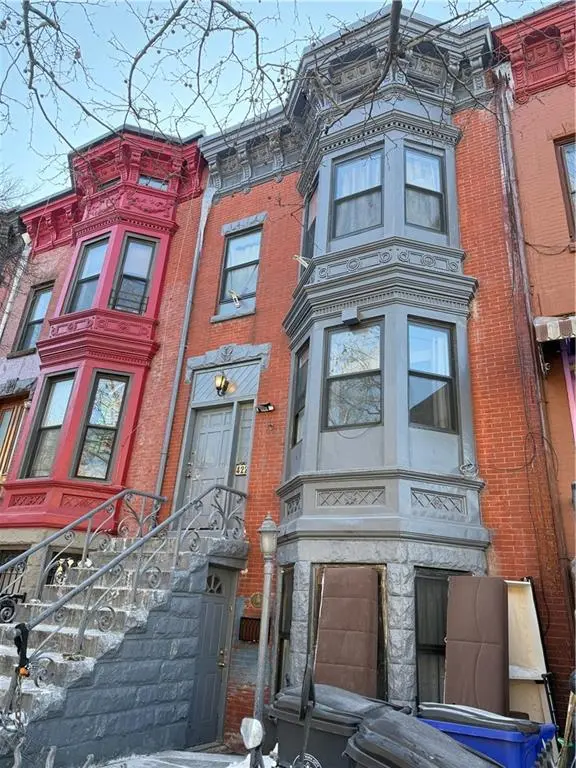 422 54th ST, Brooklyn, NY 11220