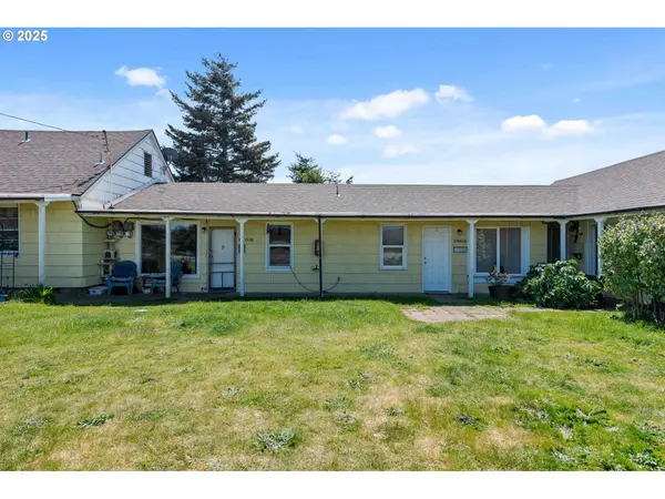 1902 MONROE ST, North Bend, OR 97459