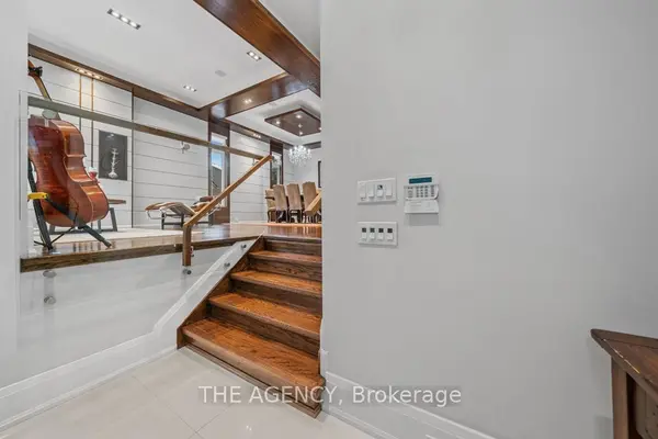 52 Carmichael AVE, Toronto C04, ON M5M 2W7