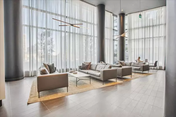 Mississauga, ON L5B 0M3,3900 Confederation Pkwy #4301