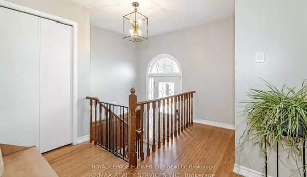 Brampton, ON L6V 3A8,18 Prouse DR