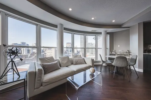 Hamilton, ON L8P 2Z6,135 James ST S #1014