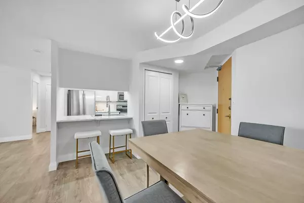 Belleville, ON K8N 5M5,350 Front ST #205