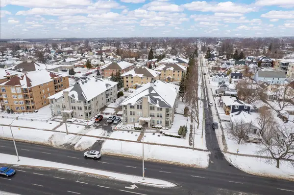 Cornwall, ON K6J 1A5,301 Water ST W #304