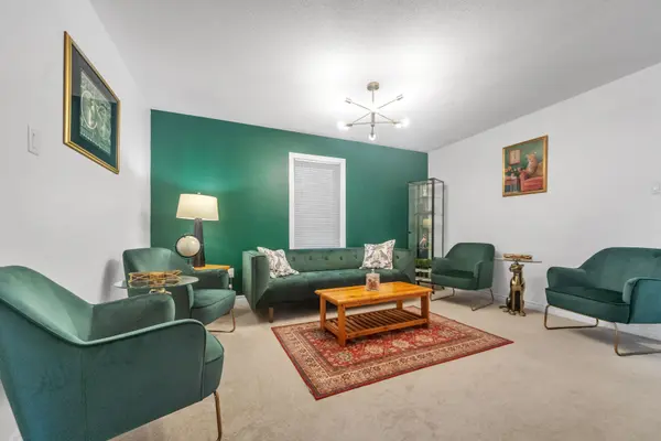 Barrhaven, ON K2J 0X9,604 Paul Metivier DR