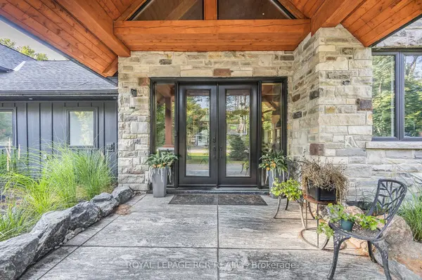 Gravenhurst, ON P0E 1G0,1031 Xavier ST